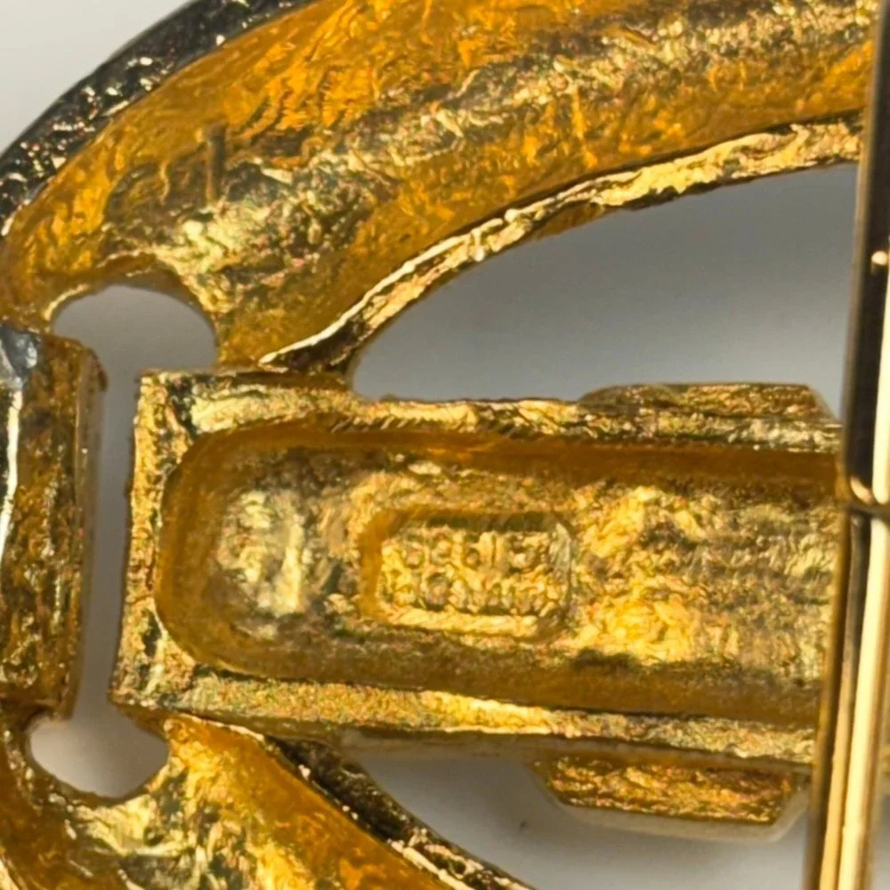 Belt Buckle Vintage Interlocking Horseshoe Gold Tone Statement Mimi di N‎ Signed